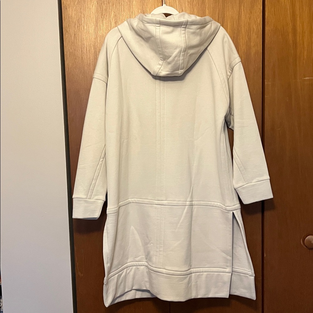 Athleta Tenacity Duster - Picture 4 of 10